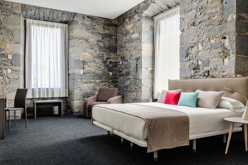 Hotel Iraipe Gorbea Auto Check-In à Vitoria-Gasteiz Extérieur photo